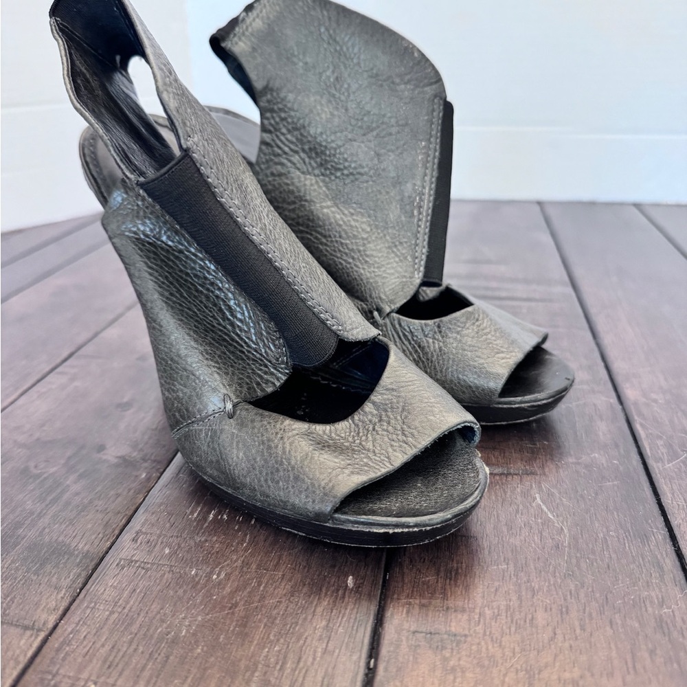 Seven 7 For All Mankind 6 Black Leather Peep Toe Heels Stiletto Sandals